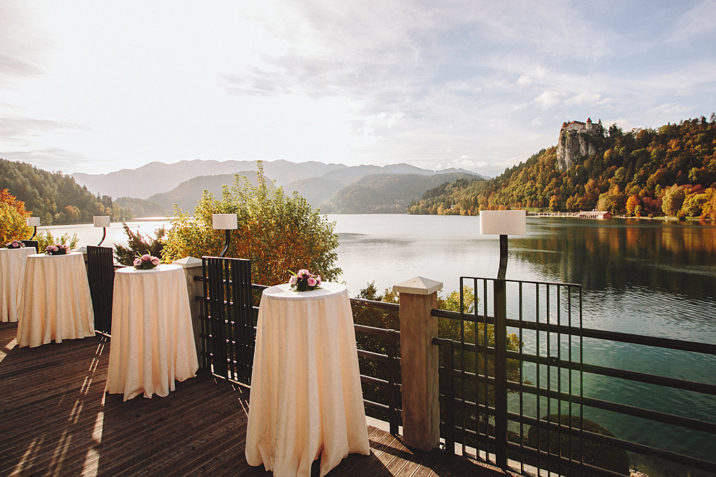 Restavracija in lokal na terasi s pogledom na blejsko jezero